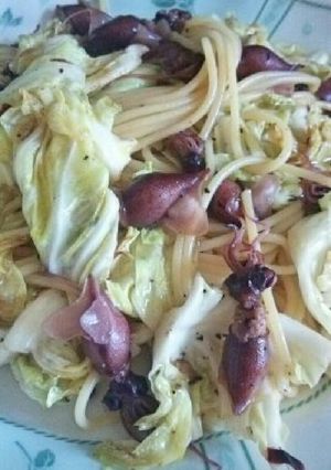 ﾎﾀﾙｲｶと春ｷｬﾍﾞﾂのﾊﾟｽﾀ-レシピのメイン写真