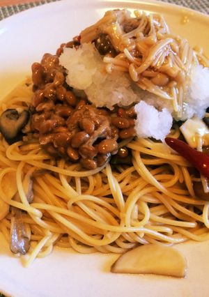 たっぷりきのこと納豆の和風おろしパスタ-レシピのメイン写真