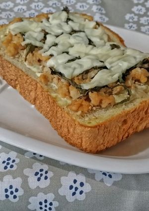 とりそぼろと大葉のトースト-レシピのメイン写真