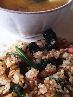 ほうれん草とベーコンのガーリックライス-レシピのメイン写真