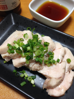 ダイエットに☆炊飯器で簡単しっとり蒸し鶏-レシピのメイン写真