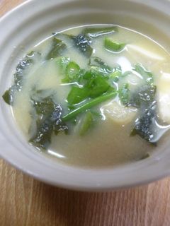 オクラ・豆腐・わかめ・あげのみそ汁-レシピのメイン写真