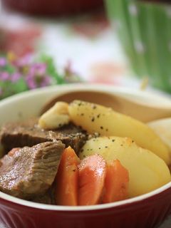 牛肉のビール煮トマト風味・シャトルシェフ-レシピのメイン写真