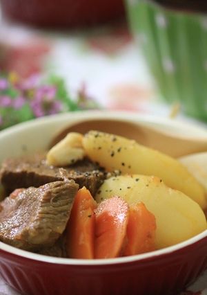 牛肉のビール煮トマト風味・シャトルシェフ-レシピのメイン写真