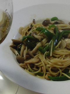 しめじとピーマンのパスタ-レシピのメイン写真