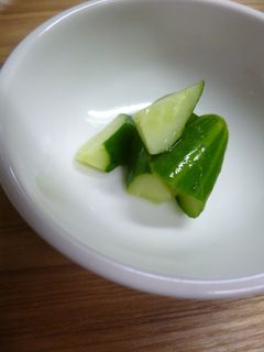 水キムチスープで・きゅうりの水キムチ漬け-レシピのメイン写真