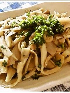 エリンギとマイタケの塩バター炒め-レシピのメイン写真