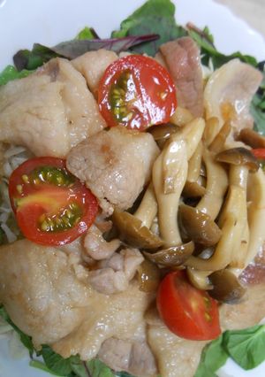 豚ばら肉としめじ炒め・のせご飯-レシピのメイン写真