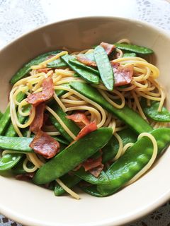 簡単!絹さやとベーコンのポン酢パスタ-レシピのメイン写真