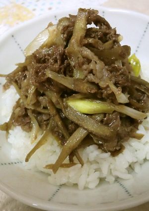 繊維たっぷり　牛煮込み丼-レシピのメイン写真