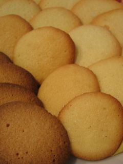 卵白のクッキー♪ラングドシャ風-レシピのメイン写真