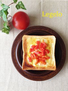朝食に♪トマト&マヨ&カレー味のトースト-レシピのメイン写真