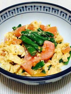 簡単すぎる卵とアスパラとトマトの炒め物-レシピのメイン写真