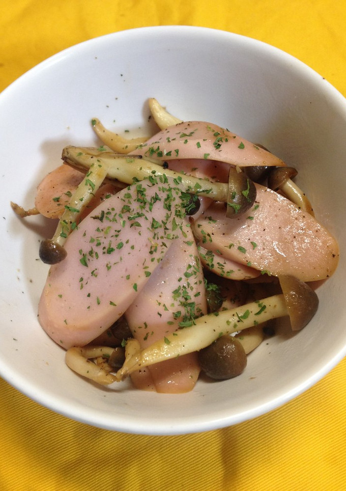 魚肉ソーセージとシメジのバター醤油炒め-レシピのメイン写真