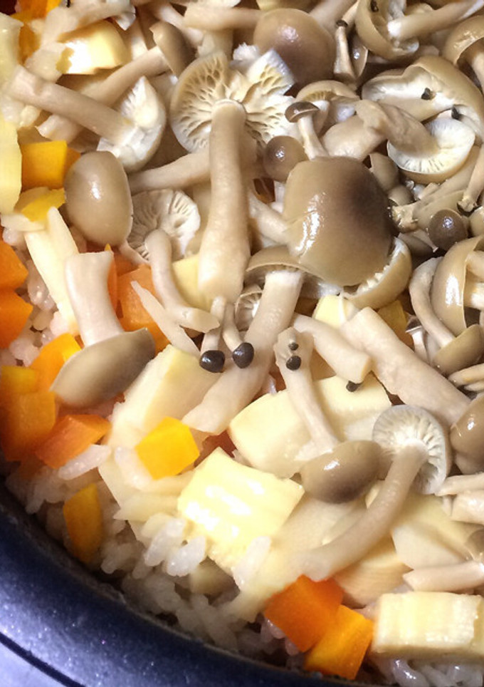 炊飯器にお任せ☆簡単＆適当しめじと筍ご飯-レシピのメイン写真