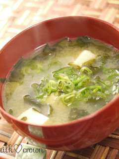 わかめと豆腐の味噌汁〜定食屋の味〜-レシピのメイン写真