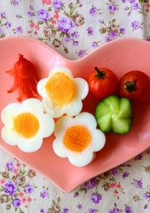 竹串でお花のゆで卵＊キャラ弁おかずに＊-レシピのメイン写真