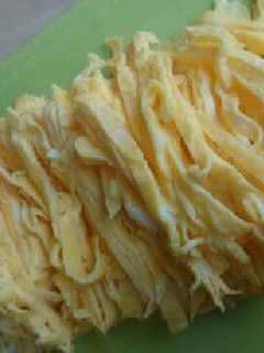 ズボラ☆卵焼きフライパンで薄焼き卵♪-レシピのメイン写真
