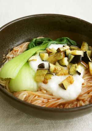 茄子ととろろのピビン麺-レシピのメイン写真