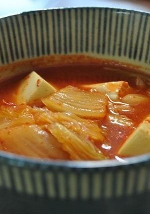 豆腐と白菜キムチのトマト煮込み-レシピのメイン写真