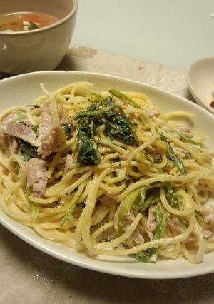 簡単☆小松菜とベーコンのクリームパスタ-レシピのメイン写真