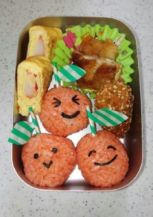 キャラ弁☆リンゴ　(手抜き弁当)-レシピのメイン写真