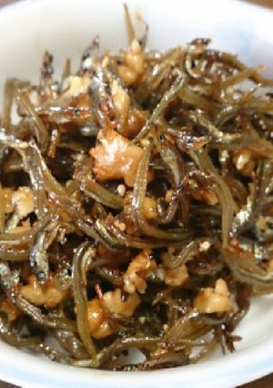 ちりめんとくるみの甘辛～い！佃煮-レシピのメイン写真