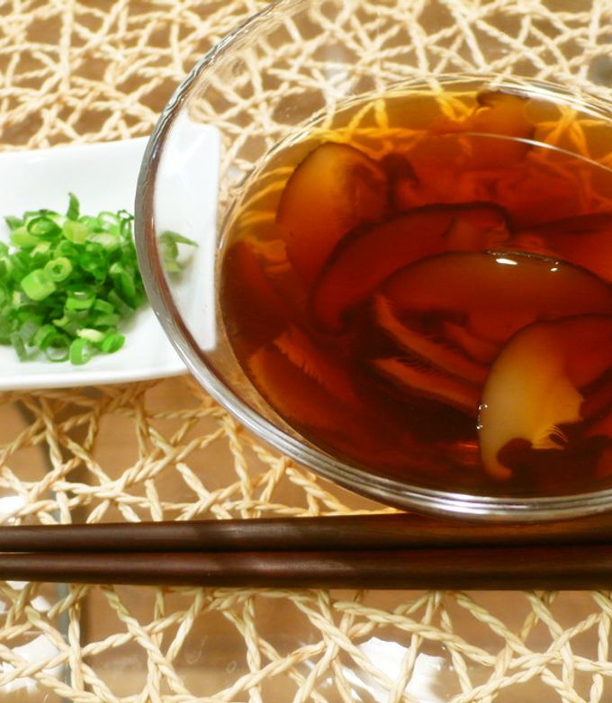 干し椎茸と花かつおWの旨みで!麺つゆ♪-レシピのメイン写真