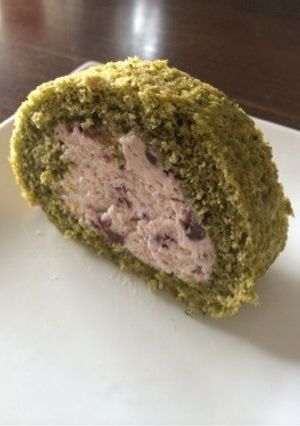 抹茶あずきクリームのロールケーキ-レシピのメイン写真