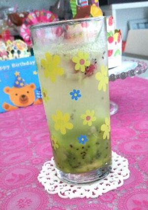 冷たいドリンク☆爽やかキウイソーダ☆-レシピのメイン写真