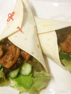 ✿鶏肉ドライトマト炒め入りラップサンド-レシピのメイン写真