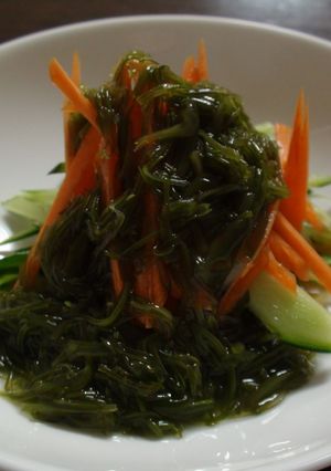 味付きめかぶで簡単サラダ♪-レシピのメイン写真