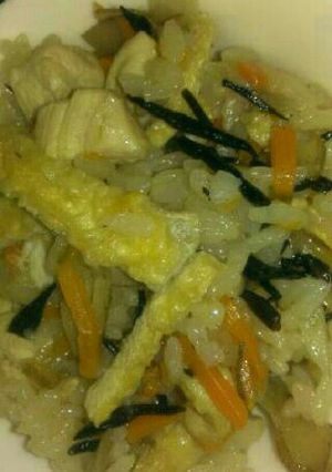 創味のつゆで、鶏ごぼうの炊き込みご飯-レシピのメイン写真