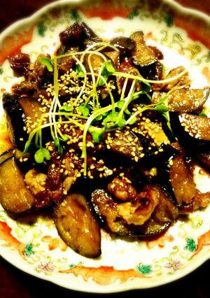 なすとカリカリ豚の甘酢炒め-レシピのメイン写真