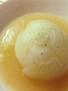 新玉ねぎの丸ごとスープ-レシピのメイン写真