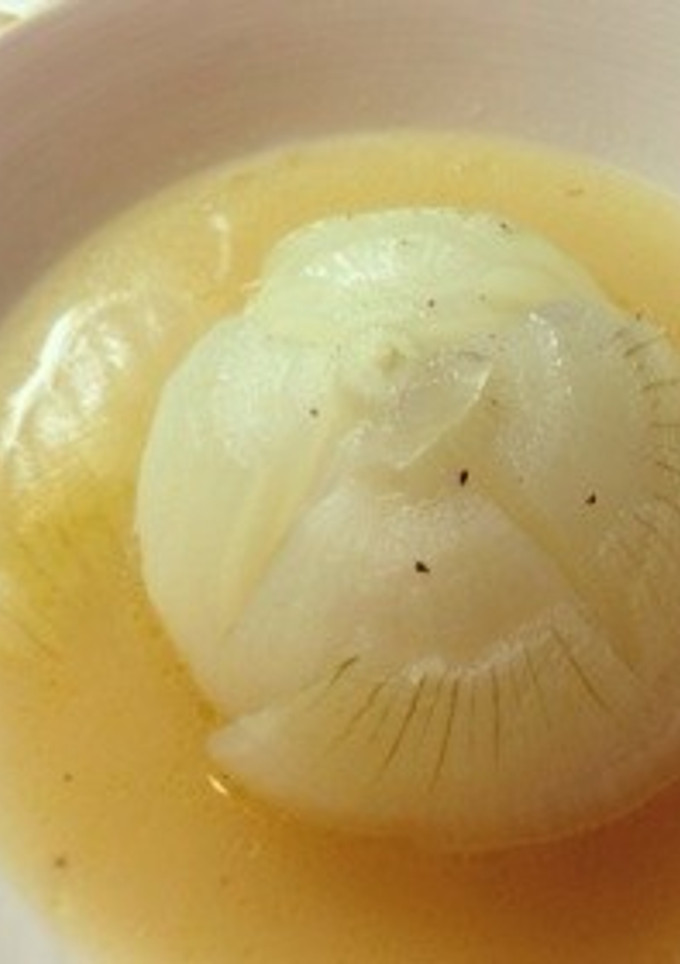 新玉ねぎの丸ごとスープ-レシピのメイン写真
