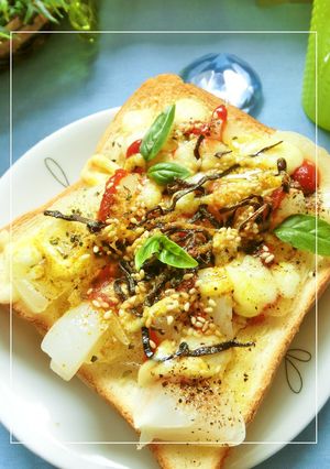 バジル香る✿新玉葱の塩昆布カレートースト-レシピのメイン写真