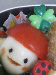 子どものお弁当に♬うずらトマト帽子ちゃん-レシピのメイン写真