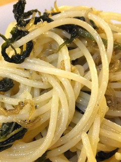山うどとカリカリじゃこのパスタ-レシピのメイン写真