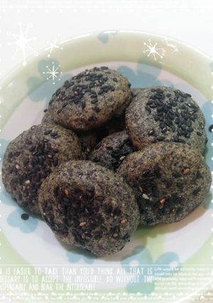 お砂糖､バター不使用♪黒ごまクッキー-レシピのメイン写真
