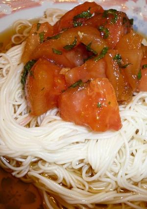 今日のおそうめん：トマトサラダのせ-レシピのメイン写真