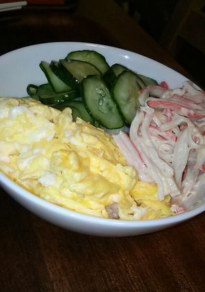 カニカマヨ三色丼-レシピのメイン写真
