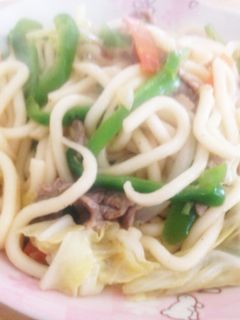 麺つゆで、簡単焼きうどん!-レシピのメイン写真
