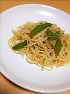 新玉ねぎとスナップエンドウの春の香パスタ-レシピのメイン写真