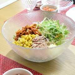 รูปของ 主食いらず！ビールが進む冷麺サラダ