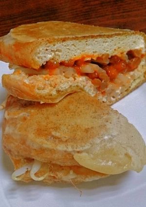 栃尾の油揚げのクリチ納豆クリスピーサンド-レシピのメイン写真
