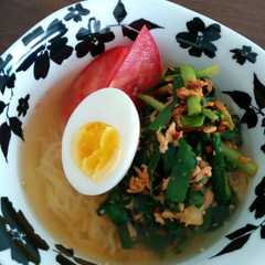รูปของ ツナとニラとキムチのスタミナ冷麺！