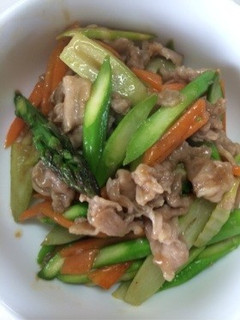 今が旬!タケノコとアスパラ簡単青椒肉絲風-レシピのメイン写真