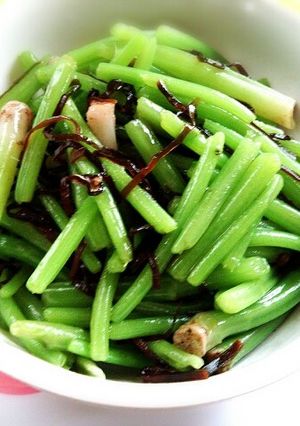 ミズ(山菜)の塩昆布あえ(*´∀`)♪-レシピのメイン写真