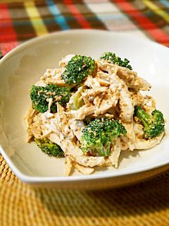ブロッコリーと蒸し鶏の洋風ごま和え-レシピのメイン写真